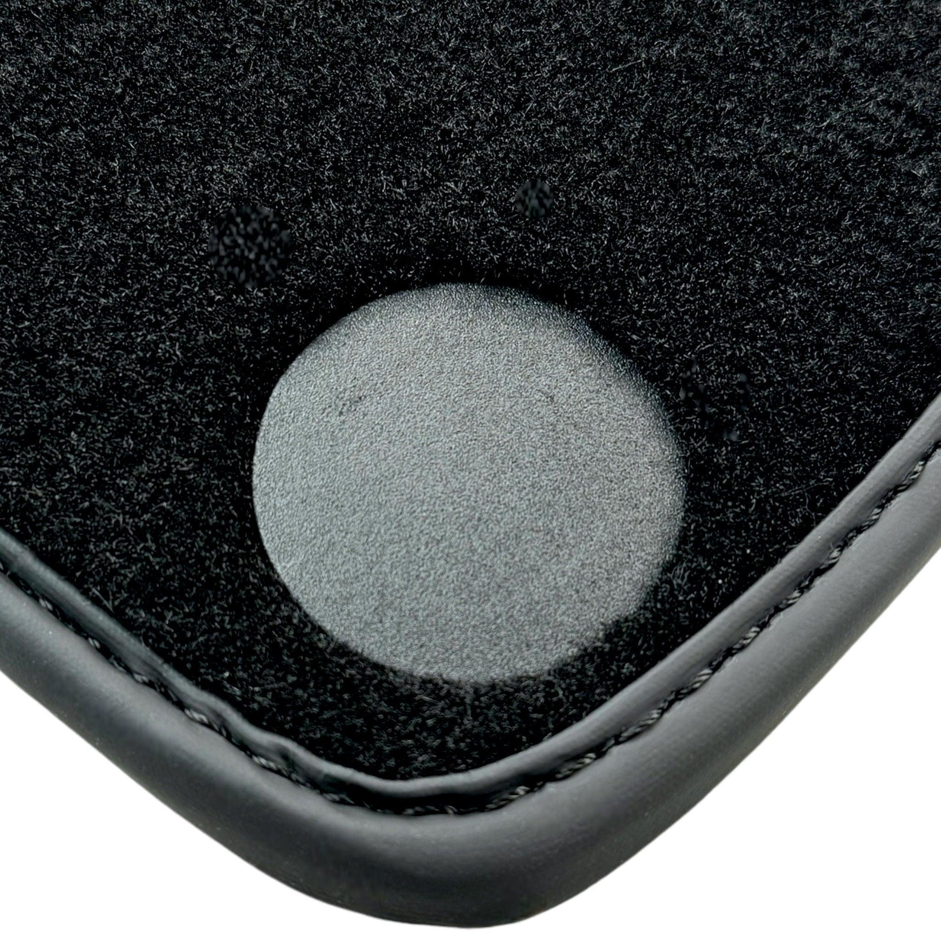 Black Floor Mats for McLaren 650S with Carbon | Right Hand Drive - AutoWin