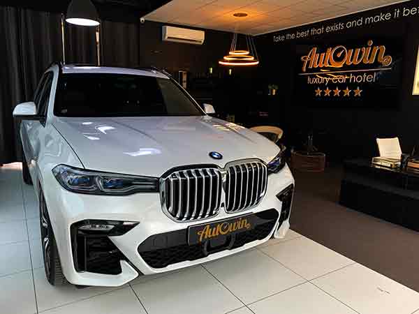 سجادات أرضية فاخرة لسيارة BMW X7