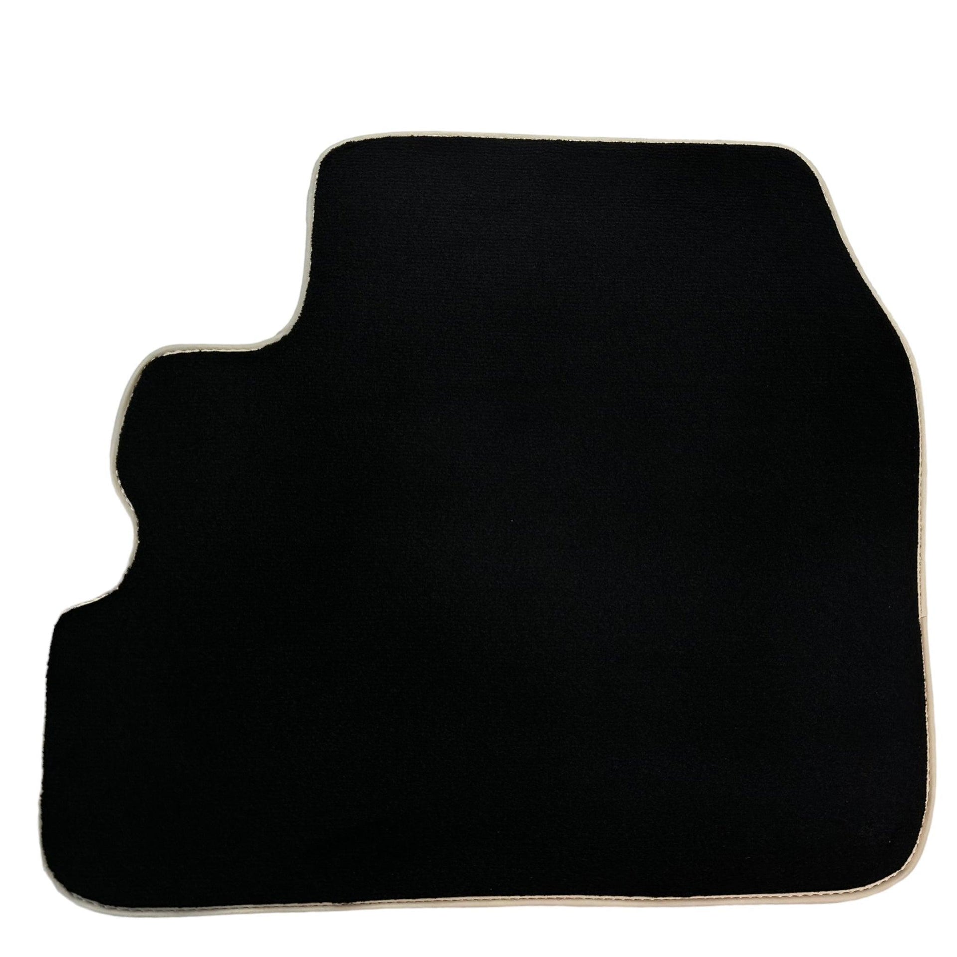 Black Floor Mats For Toyota Hilux (1998-2005) - AutoWin