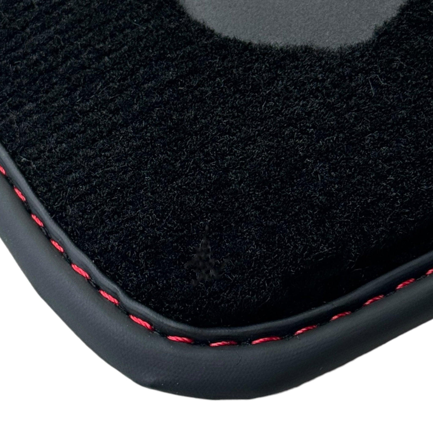 Black Floor Mats for Audi S5 2-door Convertible (2007-2024) - AutoWin