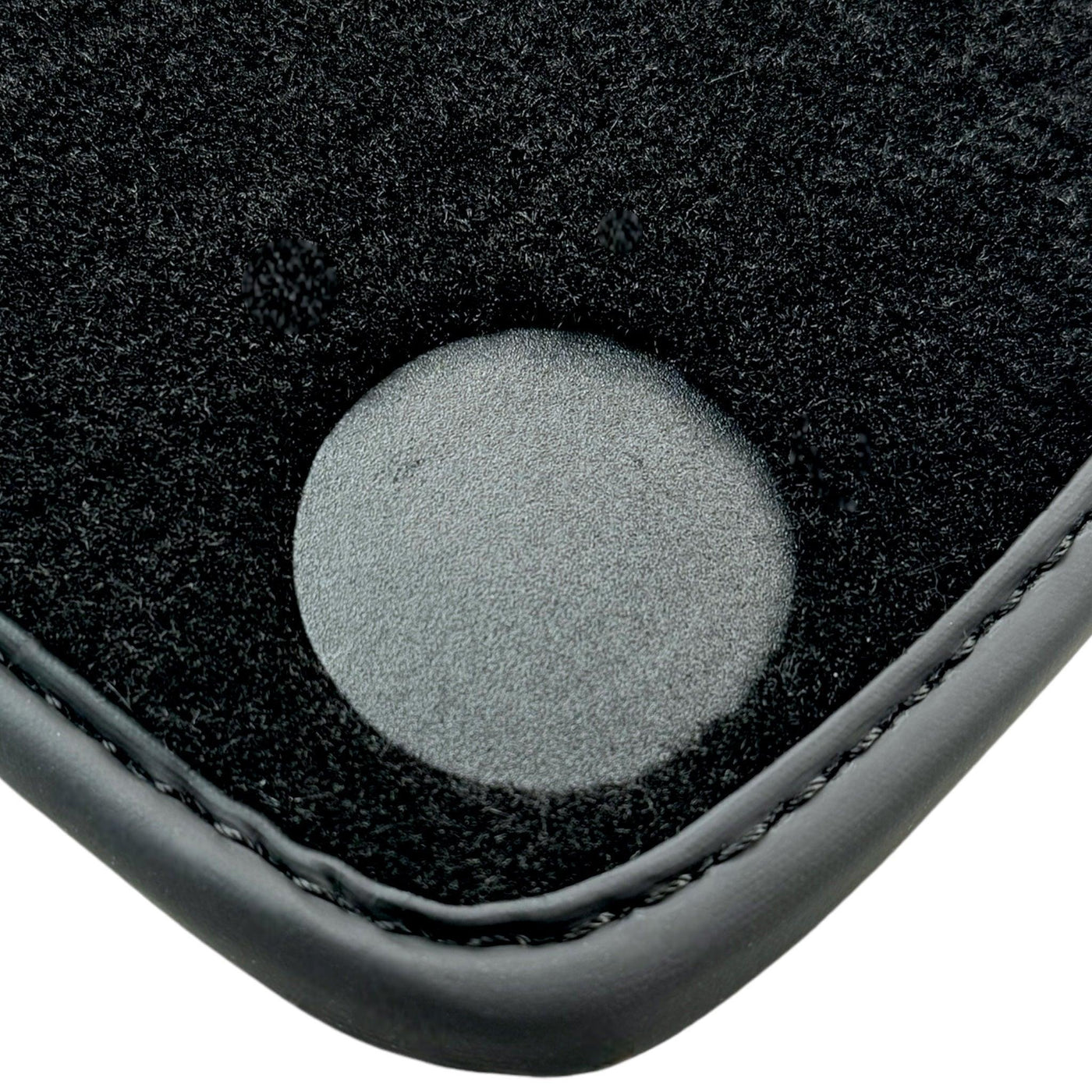 Black Floor Mats for McLaren 650S with Carbon | Right Hand Drive - AutoWin