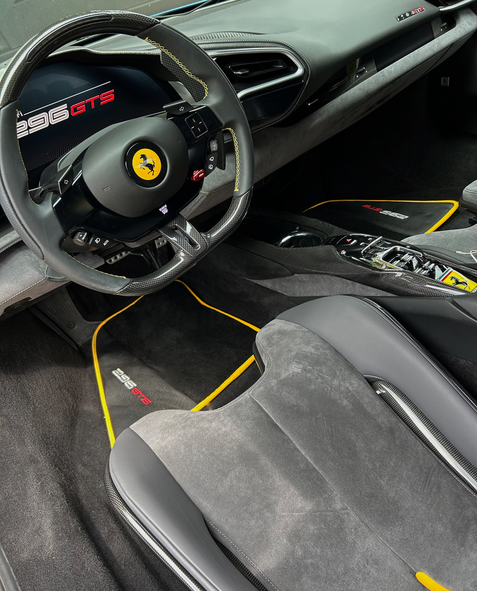 296 GTB custom-fit floor mats