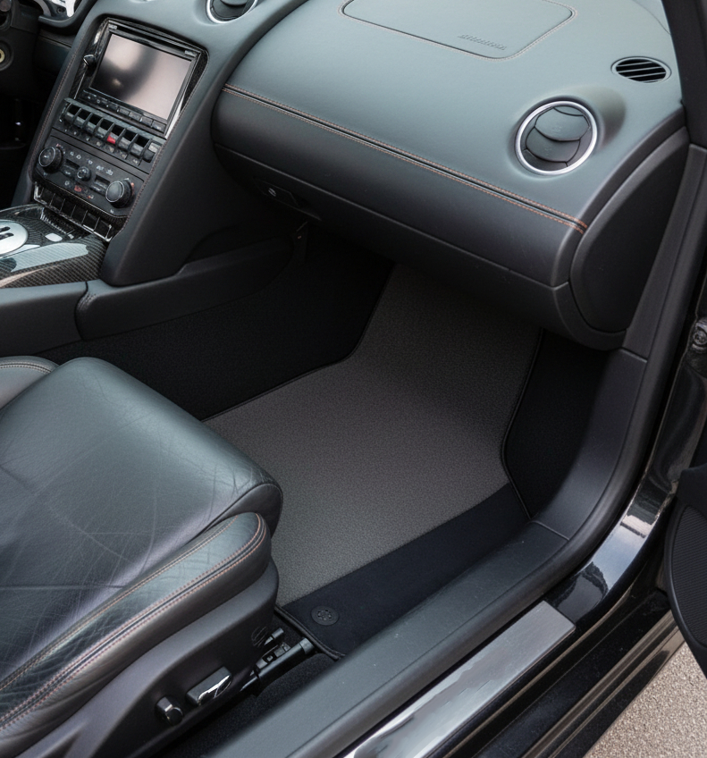 Tapis de voiture gris sur mesure pour Lamborghini Gallardo