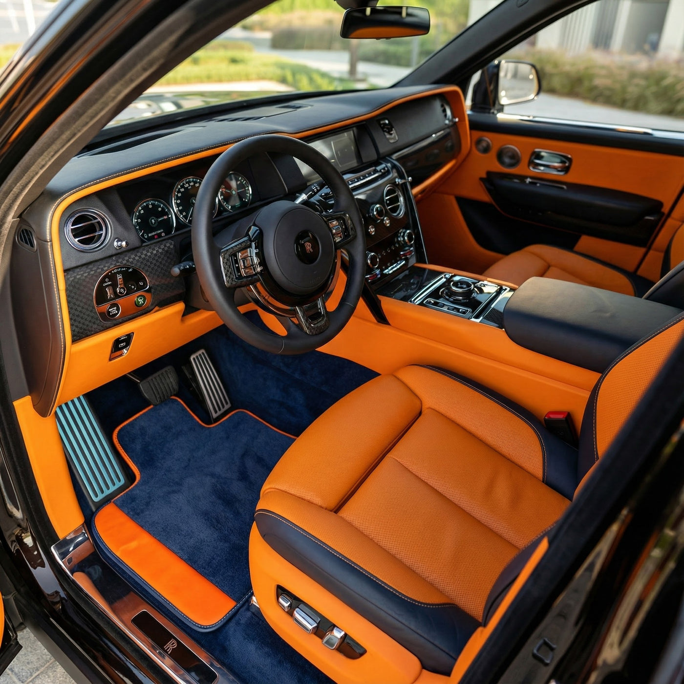 Tapis de voiture sur mesure bleu foncé pour Rolls Royce Cullinan en cuir orange