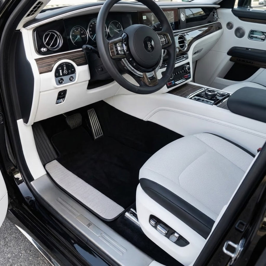 Schwarze Fußmatten für Rolls Royce Spectre 2023-2024 mit grauen Lederrändern