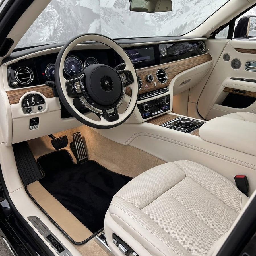 Maßgeschneiderte Fußmatten für Rolls Royce Spectre (2023-2024) mit beigem Leder