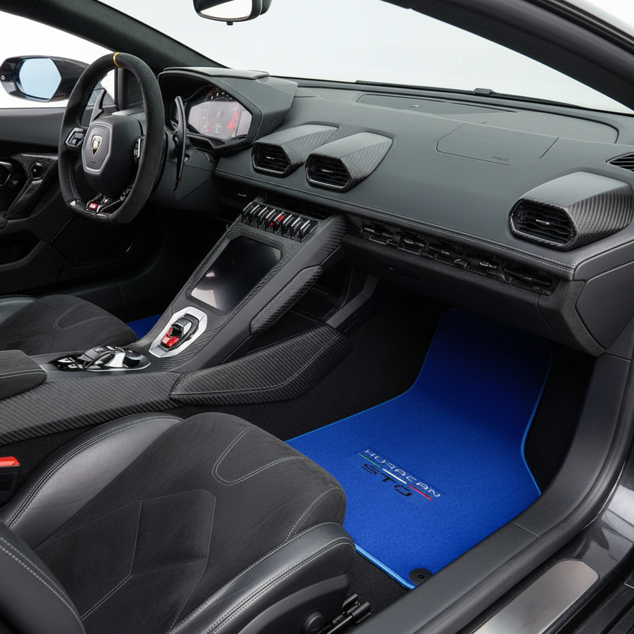 Tapis de voiture bleus pour Lamborghini Huracan STO 2014-2023