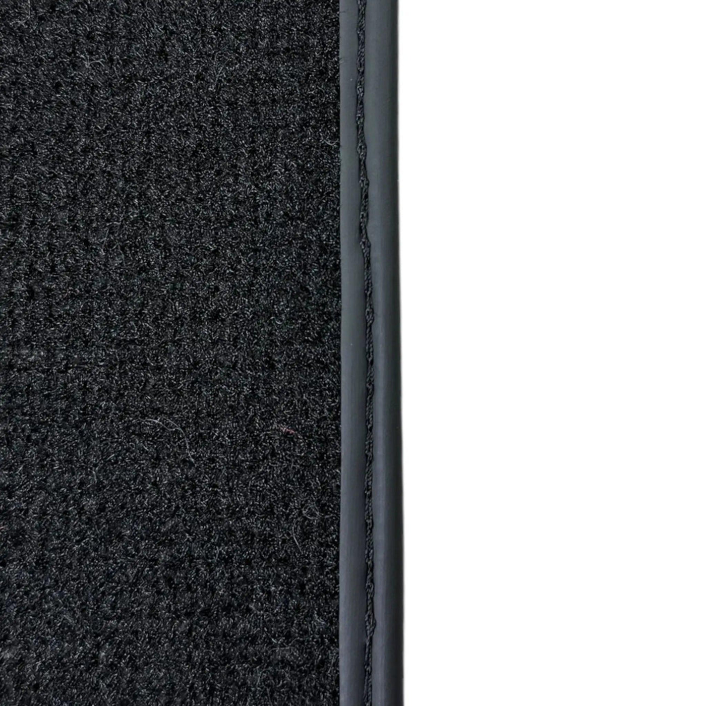 Black Floor Mats for Jeep Cherokee KK (2008-2013) - AutoWin