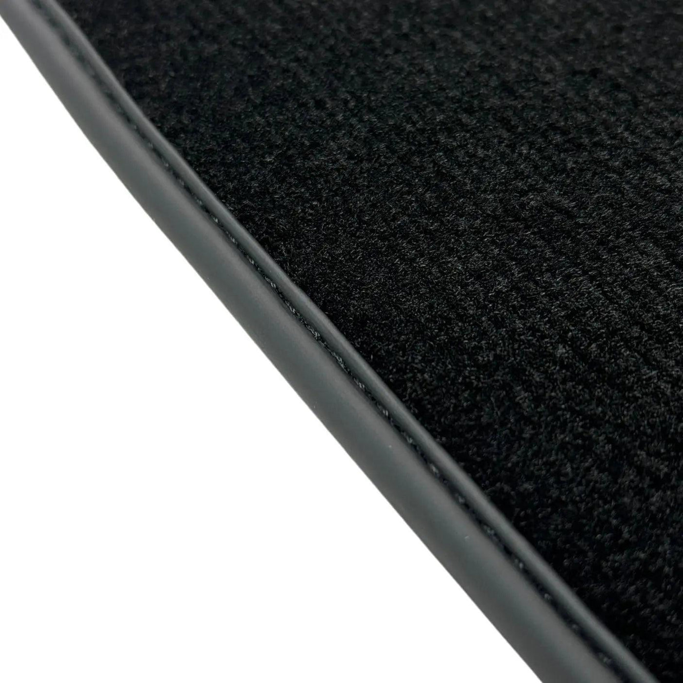 Black Floor Mats for Jeep Grand Cherokee Trackhawk (2018-2021) - AutoWin