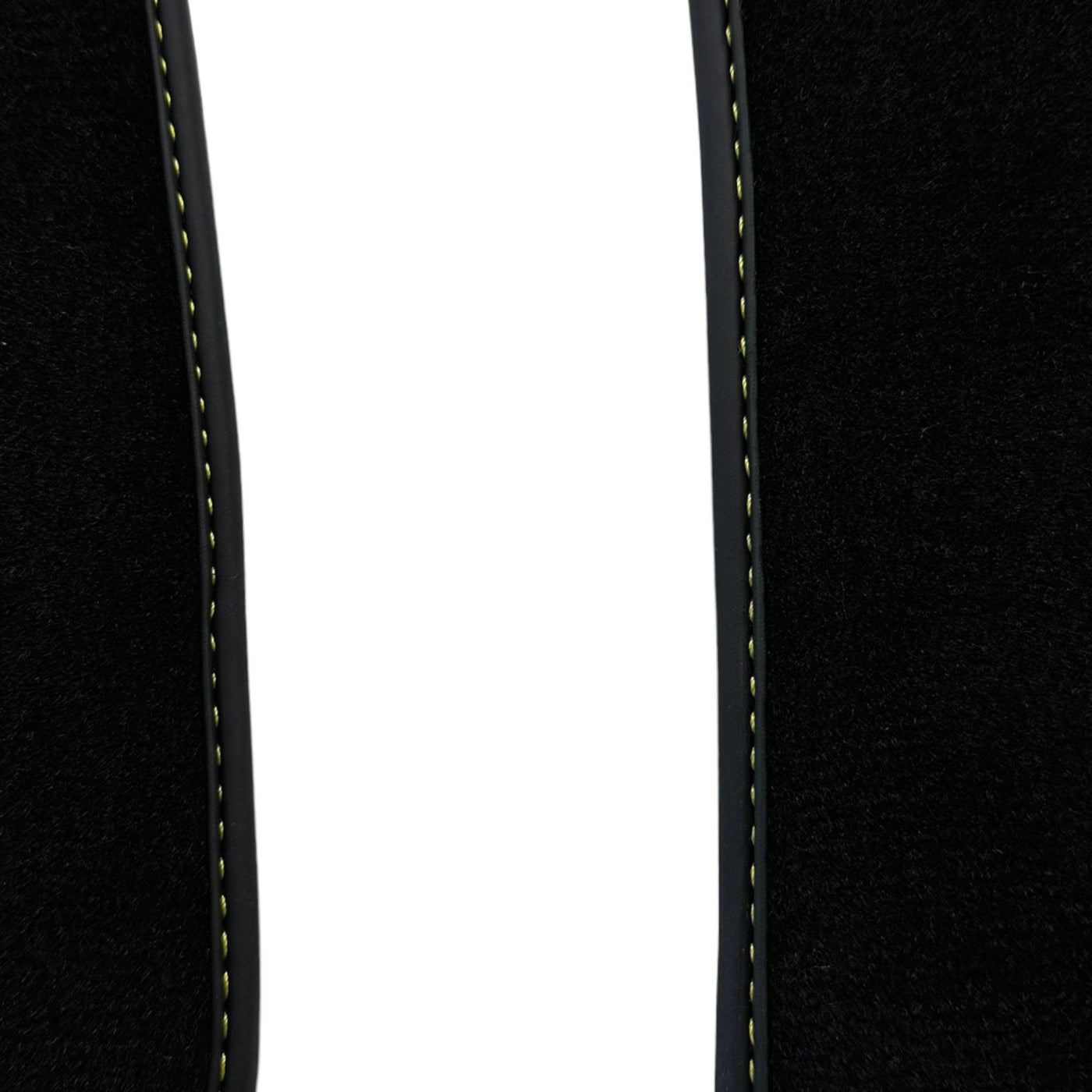 Black Floor Mats For Nissan 350Z (2003-2008) - AutoWin