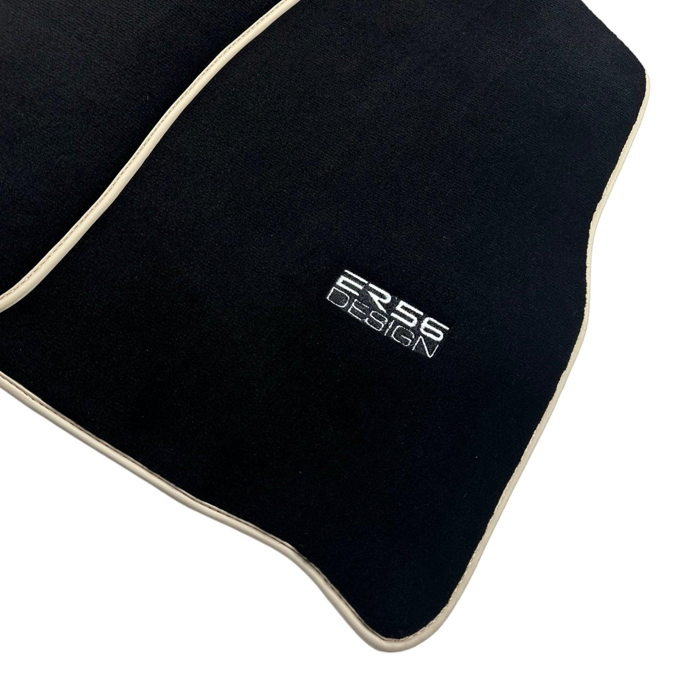 Floor Mats for Toyota Land Cruiser 95 (1997-2004) ER56 Design - AutoWin