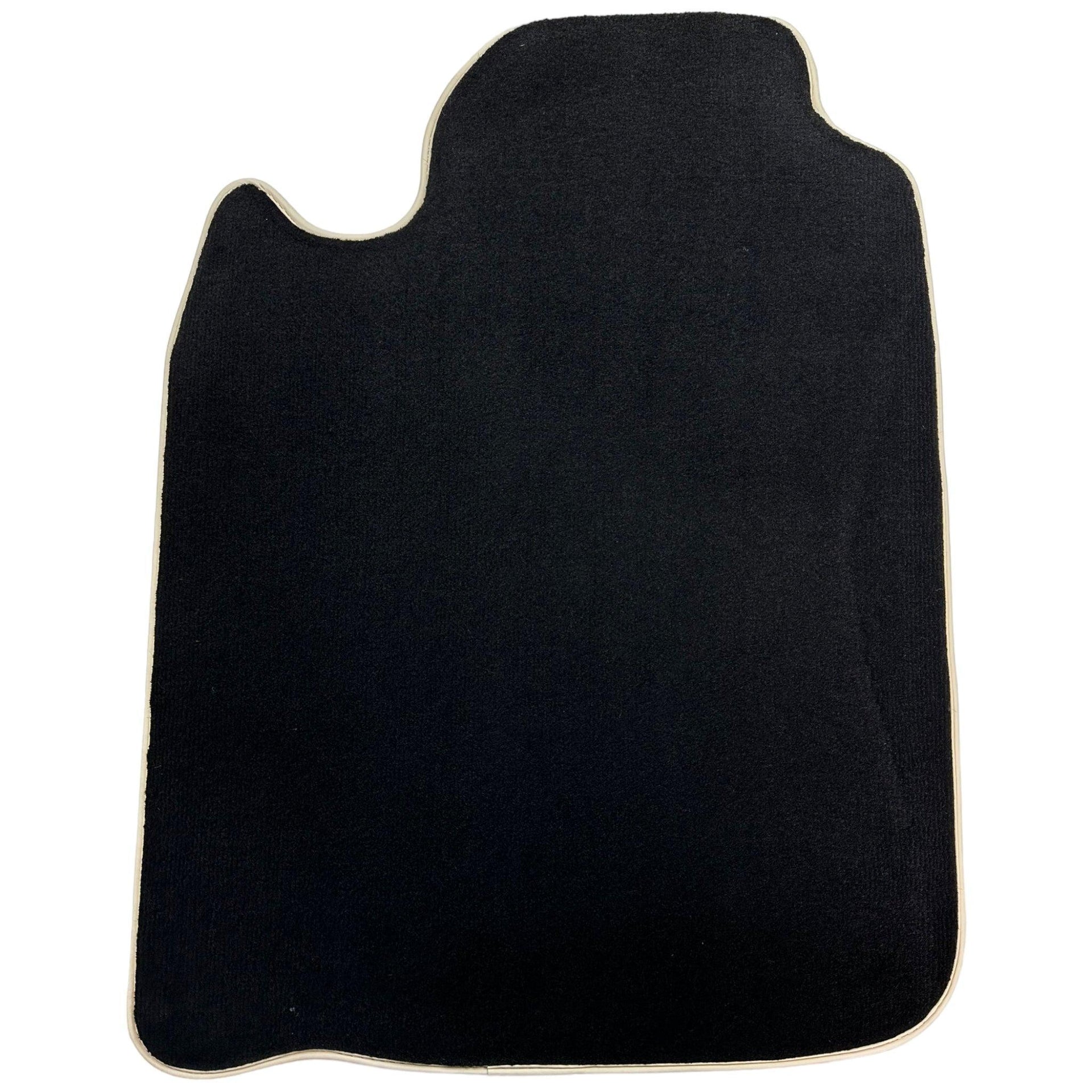 Black Floor Mats For Mitsubishi Pajero Sport (1996-2006) - AutoWin