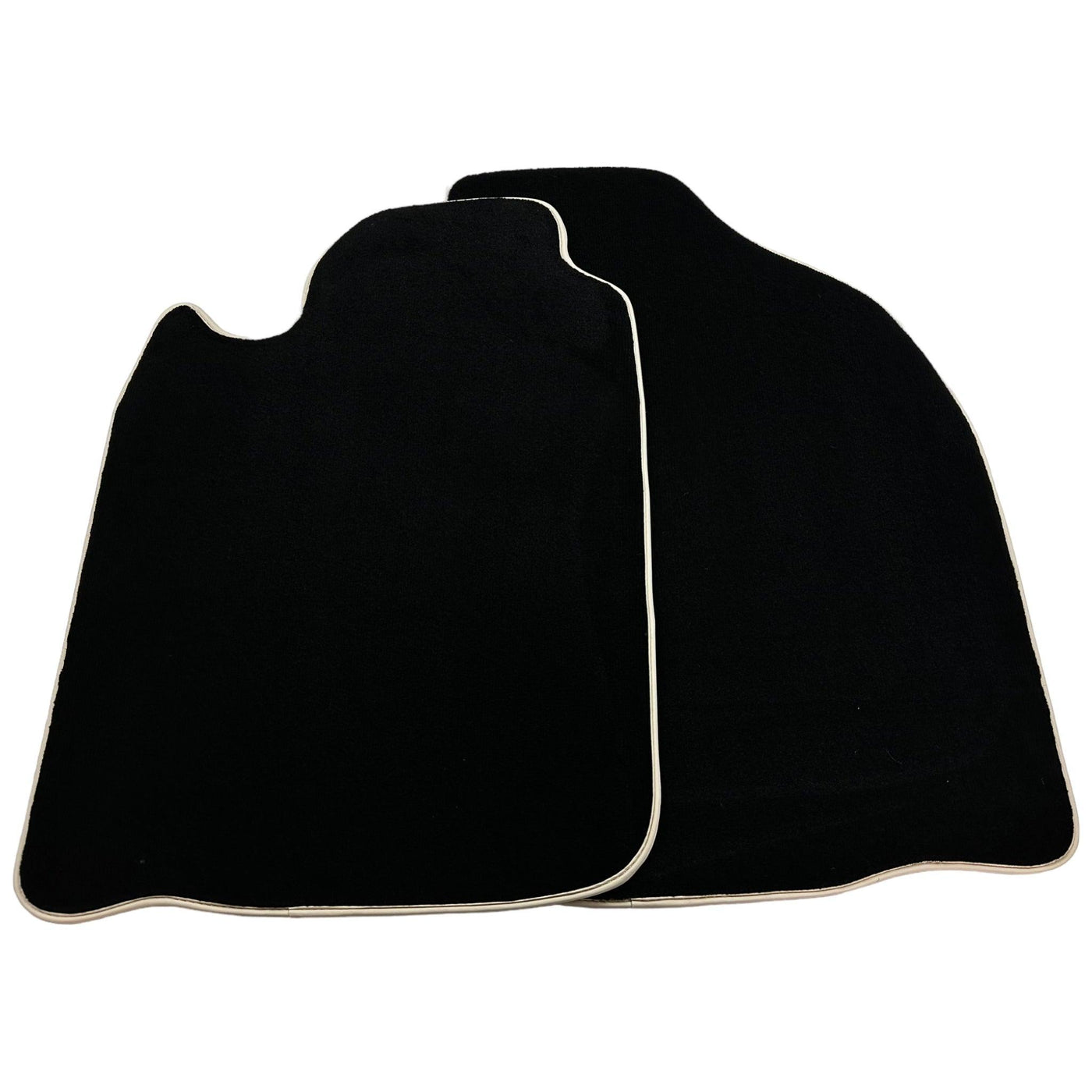 Black Floor Mats For Mitsubishi Pajero Sport (1996-2006) - AutoWin