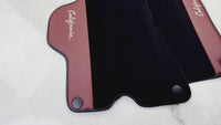 Tapis de voiture noirs pour Ferrari California (2008-2014) en cuir Nappa Bordeaux