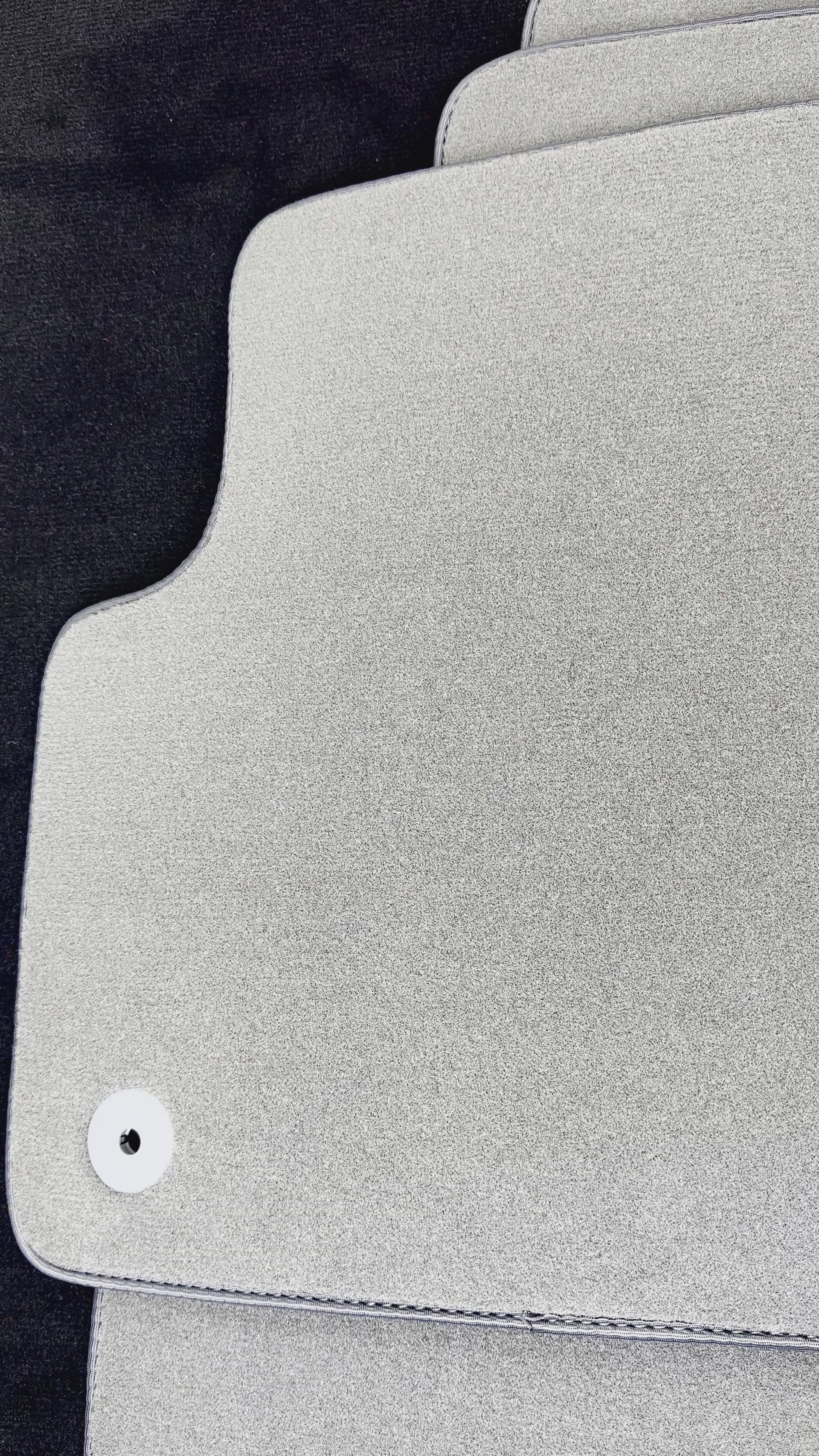 Grey Floor Mats For Bentley Bentayga (2015-2023) - AutoWin