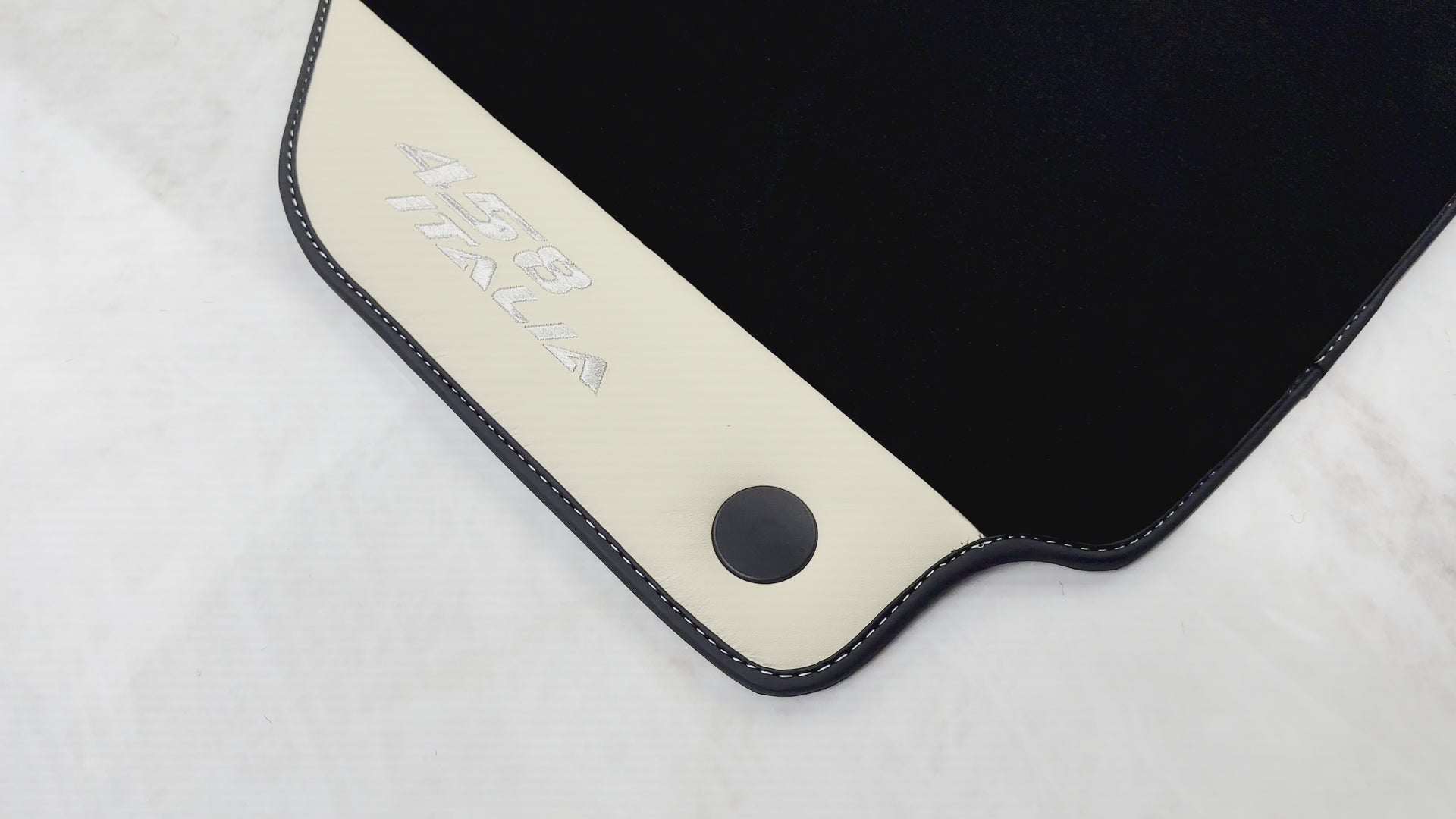 حصائر سيارات سوداء لفيراري 458 إيطاليا (2009-2015) مع جلد كريما نابا - AutoWin