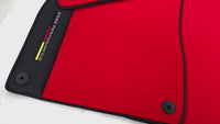 Tapis de voiture rouge pour Audi Q8 (2018-2023) avec cuir | ER56 Performance