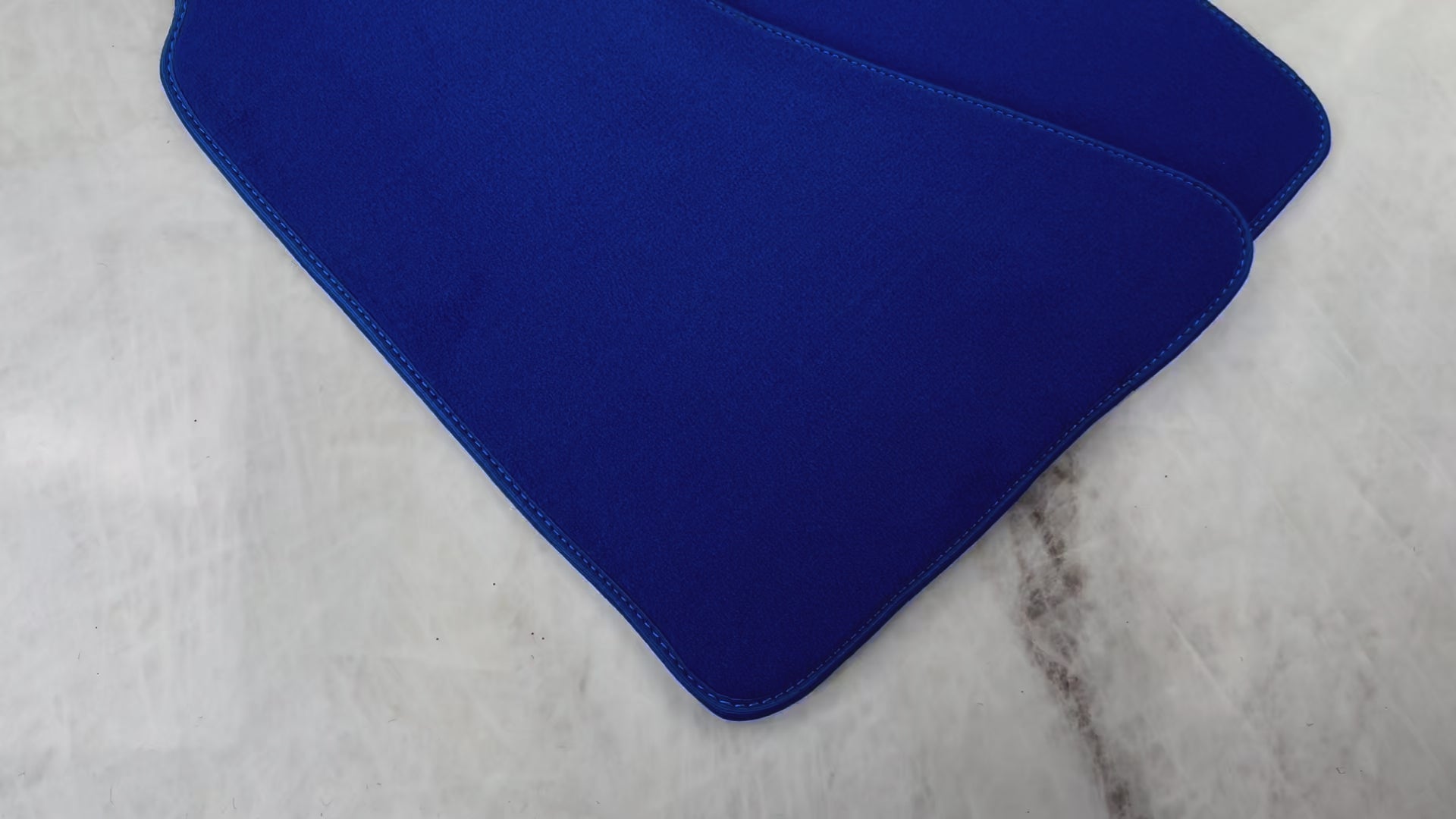 حصائر سيارات زرقاء لشليروليه كورفيت C4 (1984-1996) - AutoWin