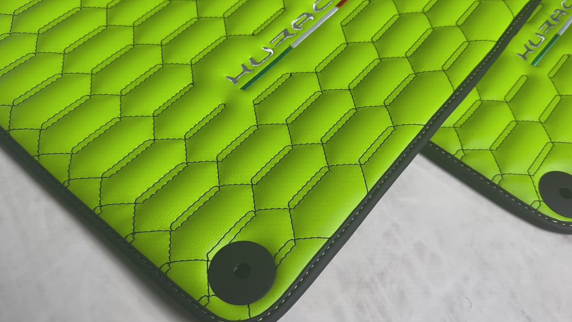 حصائر سيارات جلدية خضراء لسيارة لامبورغيني هوراكان - AutoWin.EU
