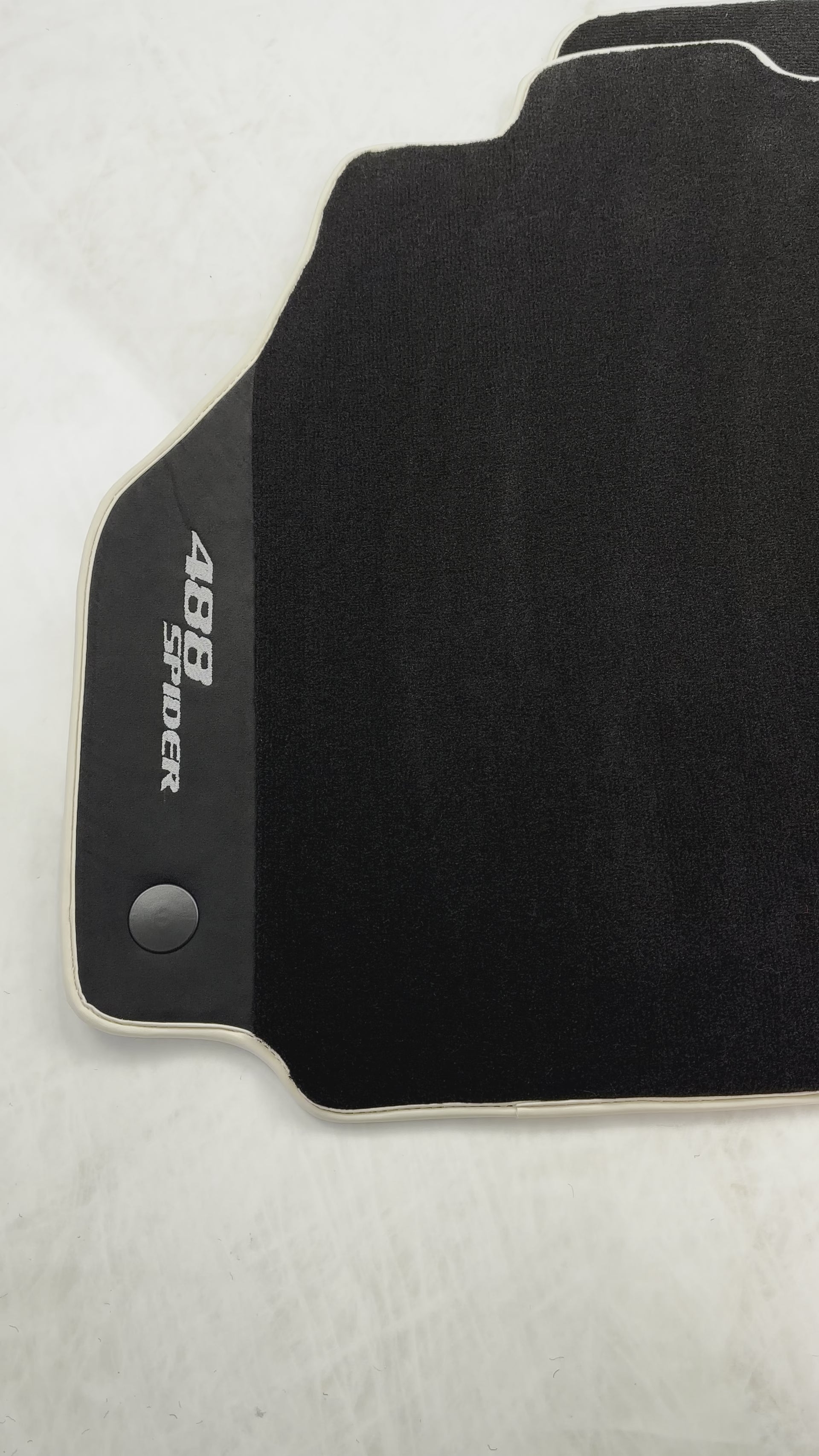 حصائر سيارات سوداء لفيراري 488 سبايدر 2015-2022 - AutoWin