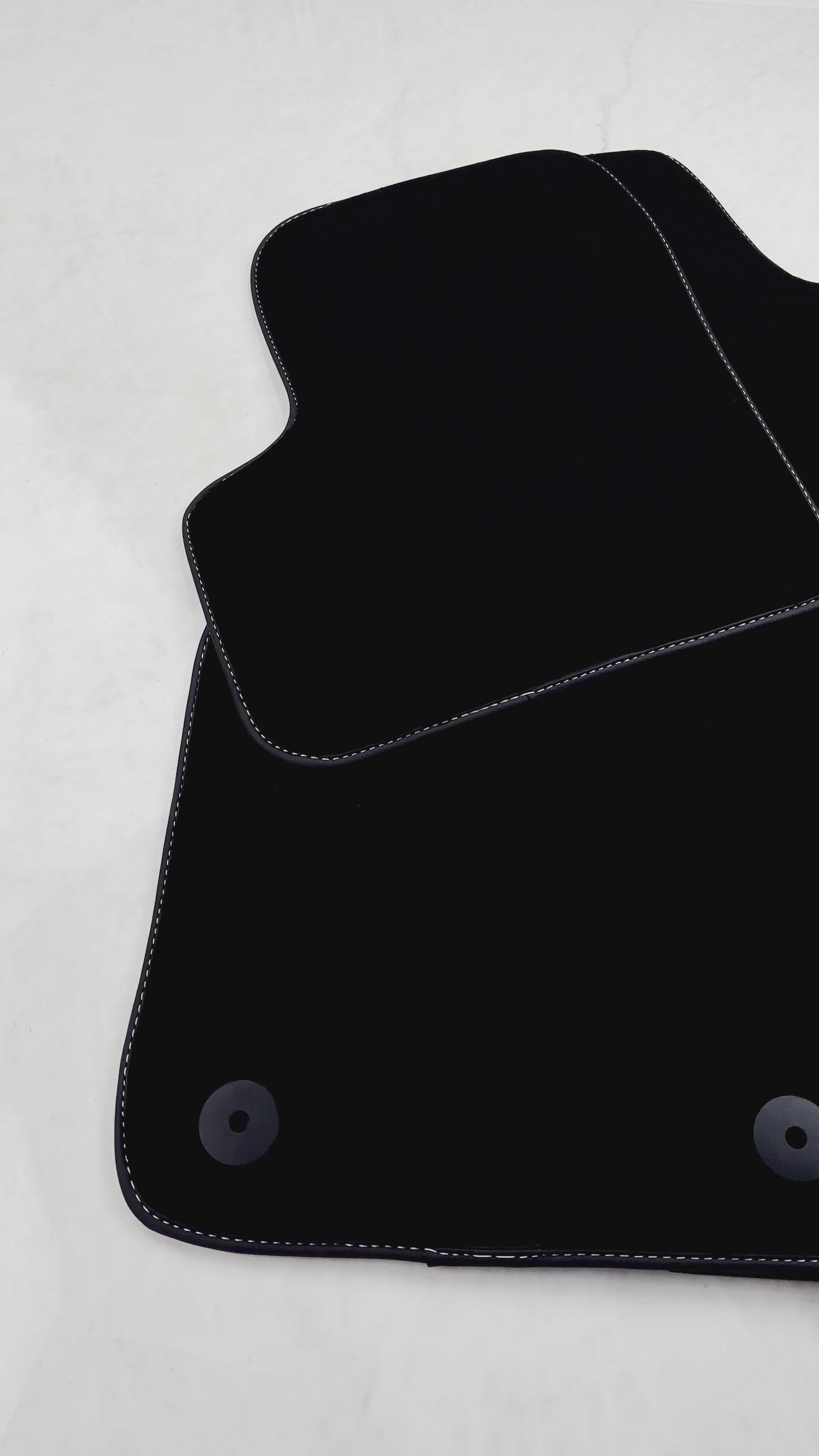 حصائر سيارات سوداء لفيات 500X (2018-2024) للراكب المساعد بدون نظام تثبيت | حواف سوداء - AutoWin