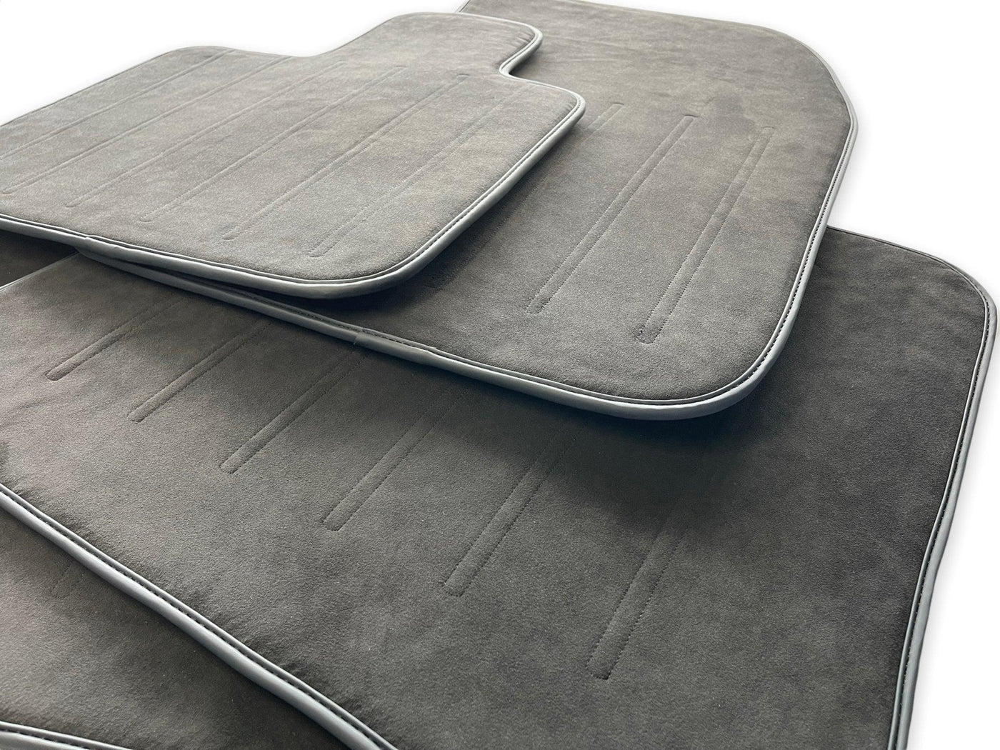 Alcantara Floor Mats For Rolls Royce Black Badge Cullinan - AutoWin