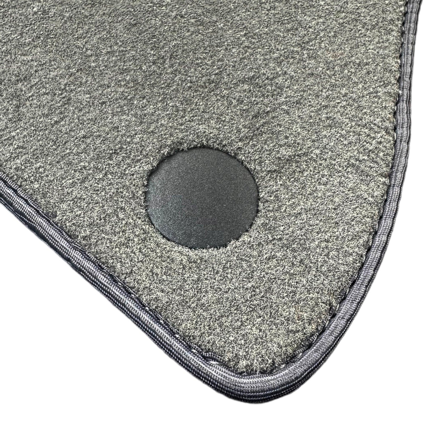 Gray Floor Mats For Mercedes Benz E-Class W210 Sedan (1995-2002) | Limited Edition - AutoWin